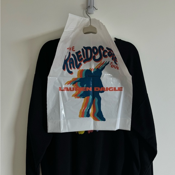 “THESE ARE THE DAYS CREWNECK” Lauren Daigle with original merch bag included - Picture 3 of 4